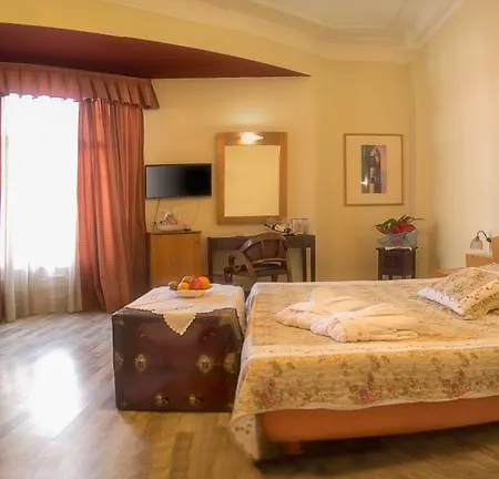 Kinissi Palace Hotel