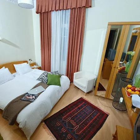 Kinissi Palace 4*