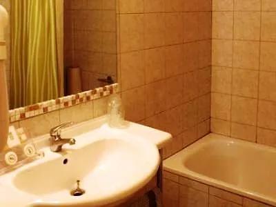 Хотел Kinissi Palace 4*