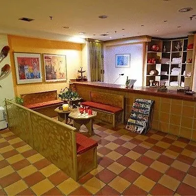 Hotel Kinissi Palace 4*